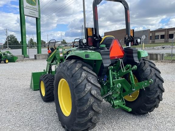 Image of John Deere 4066M equipment image 3