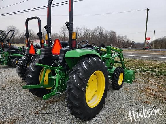 Image of John Deere 4066M equipment image 3