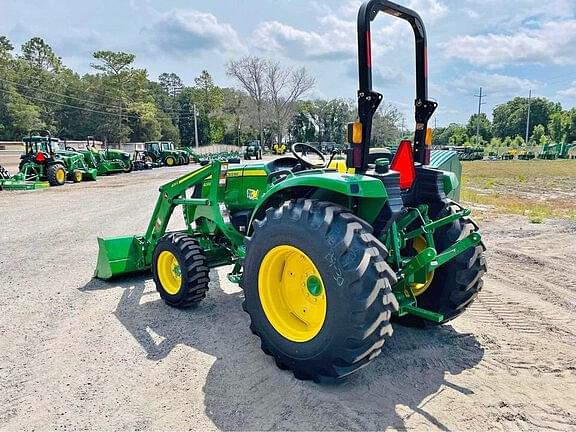 Image of John Deere 4066M equipment image 1