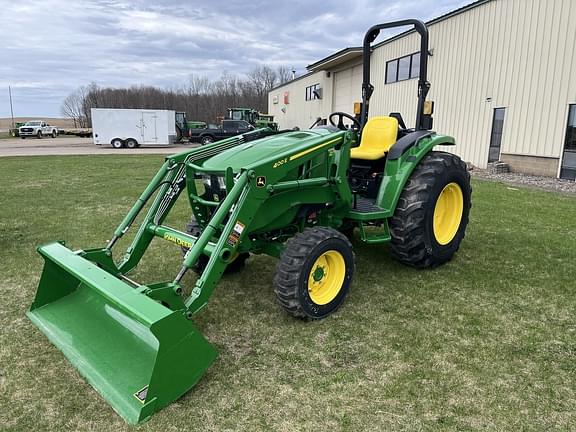Image of John Deere 4066M equipment image 3