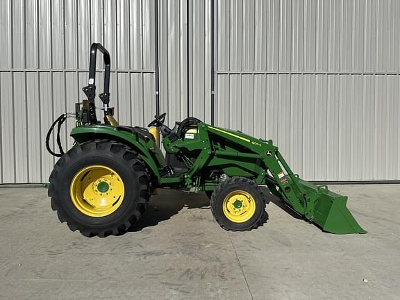 Image of John Deere 4066M equipment image 3