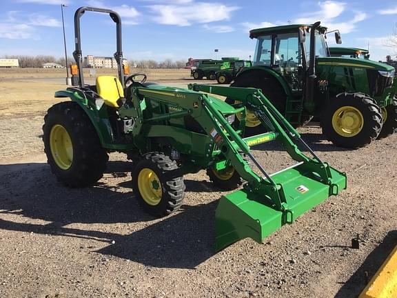 Image of John Deere 4066M equipment image 1