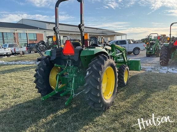 Image of John Deere 4066M equipment image 4