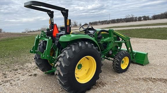 Image of John Deere 4066M Image 1