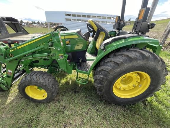 Image of John Deere 4066M equipment image 1