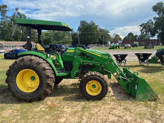 Image of John Deere 4066M Primary image