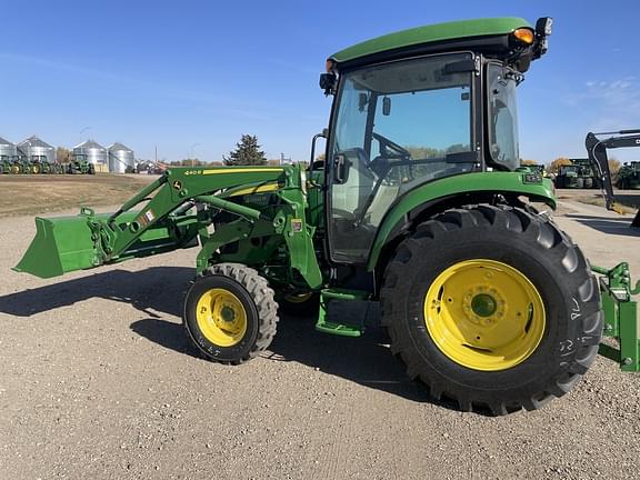 Image of John Deere 4066R equipment image 3