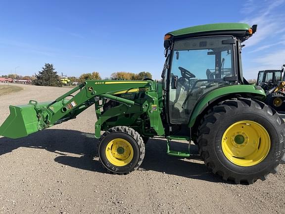 Image of John Deere 4066R equipment image 1