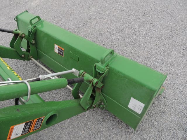 Image of John Deere 4066R equipment image 4