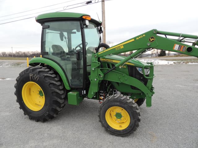 Image of John Deere 4066R equipment image 2