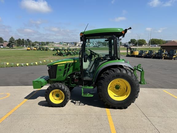 Image of John Deere 4066R equipment image 3