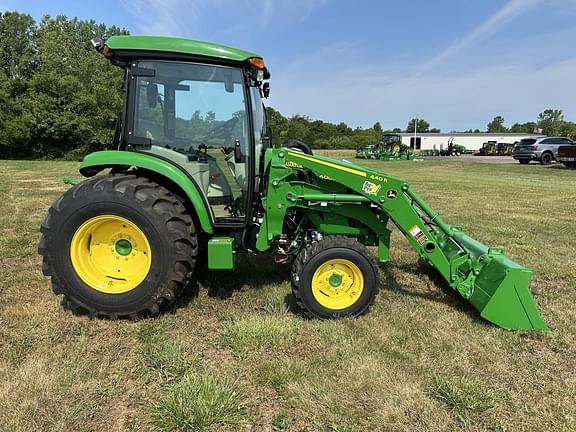 Image of John Deere 4066R equipment image 3