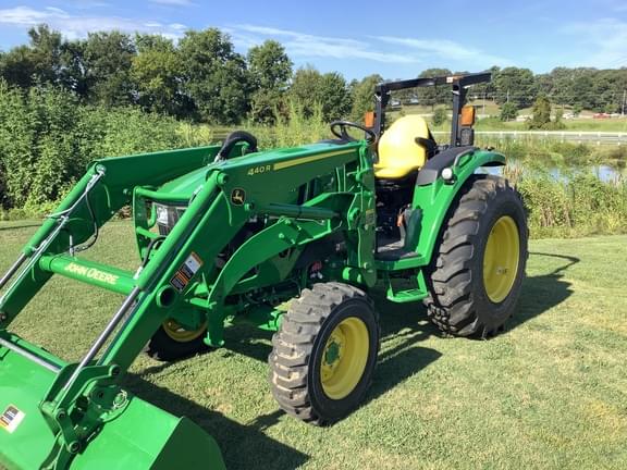 Image of John Deere 4066R equipment image 1