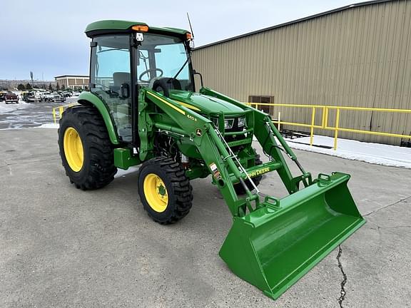 Image of John Deere 4066R equipment image 3