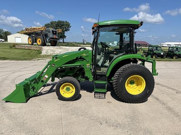 Image of John Deere 4066R equipment image 4