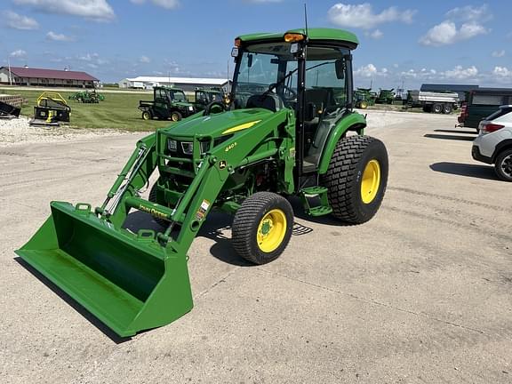 Image of John Deere 4066R equipment image 3