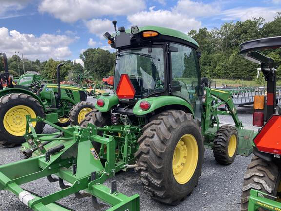Image of John Deere 4066R equipment image 1