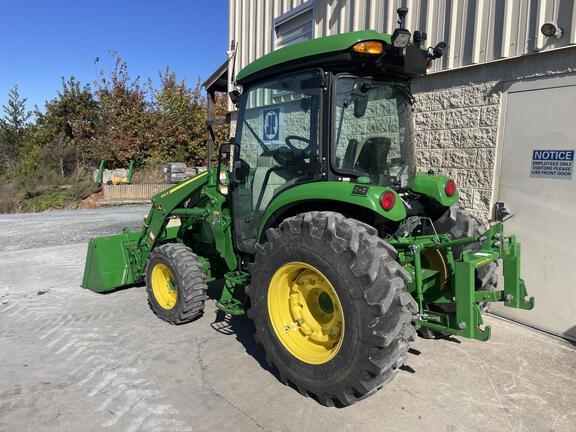 Image of John Deere 4066R equipment image 2