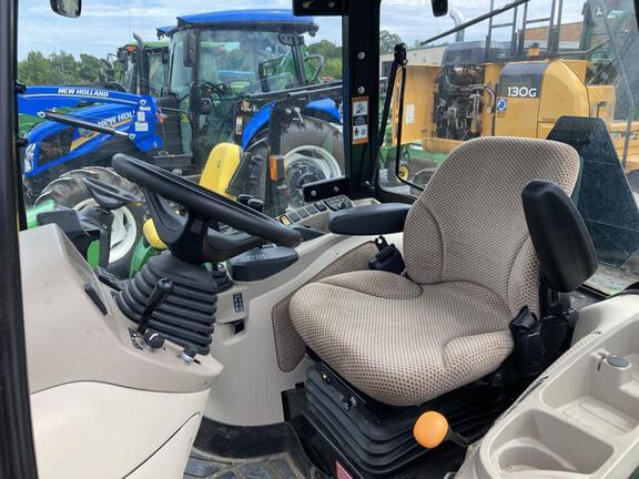 Image of John Deere 4066R equipment image 4