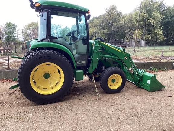 Image of John Deere 4066R equipment image 2