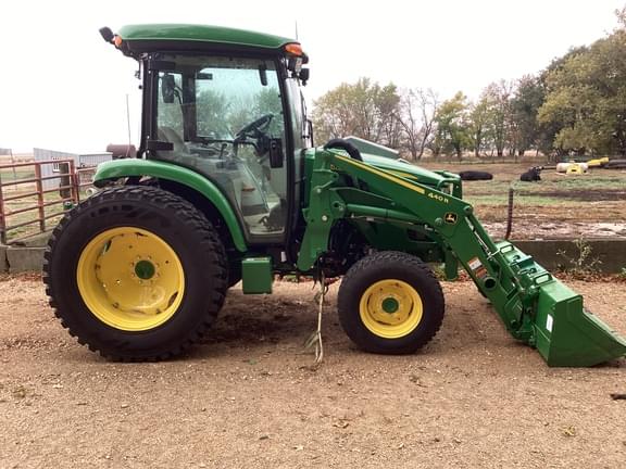 Image of John Deere 4066R equipment image 3
