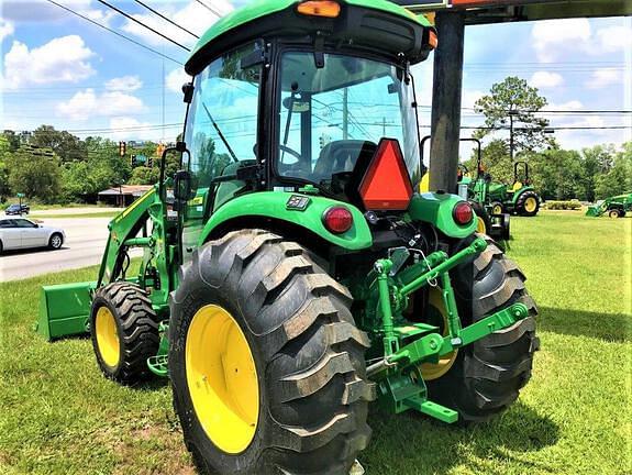 Image of John Deere 4066R equipment image 1