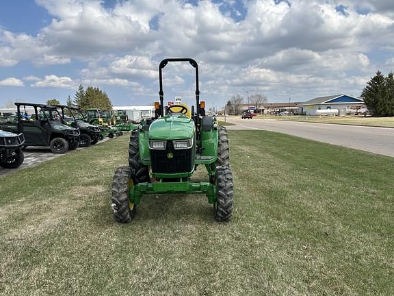 Image of John Deere 4066R Image 1