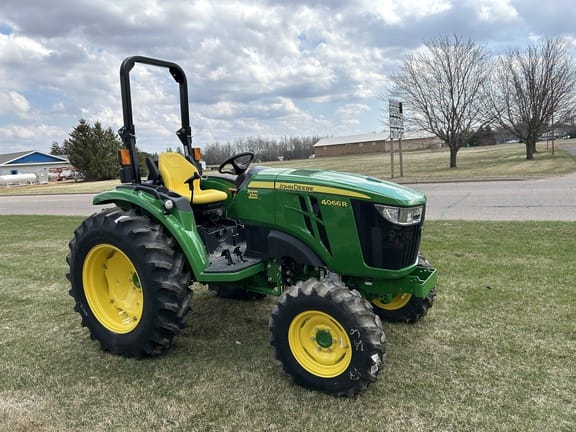 Main image John Deere 4066R