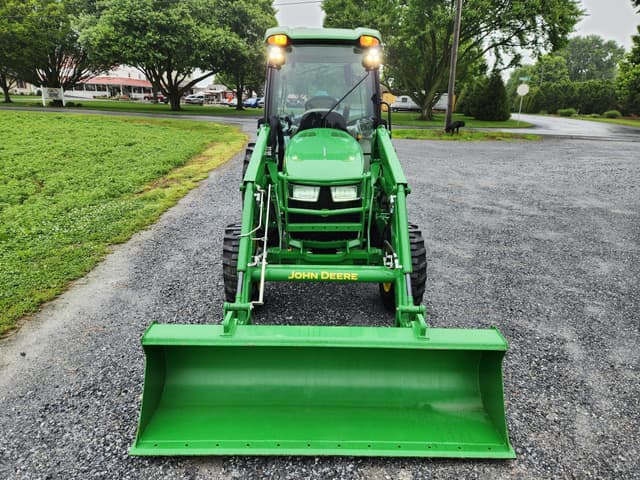 Image of John Deere 4066R equipment image 2