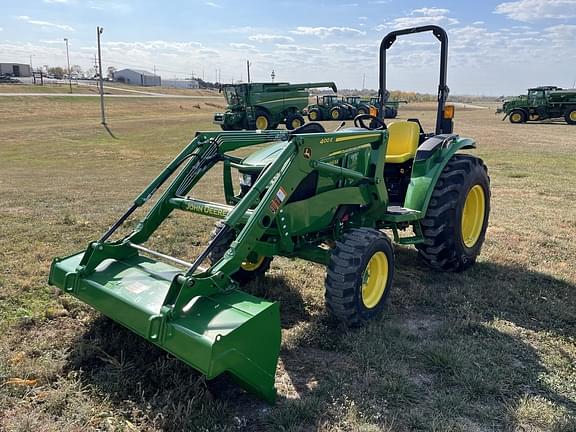 Image of John Deere 4066R equipment image 2