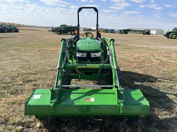 Image of John Deere 4066M equipment image 1