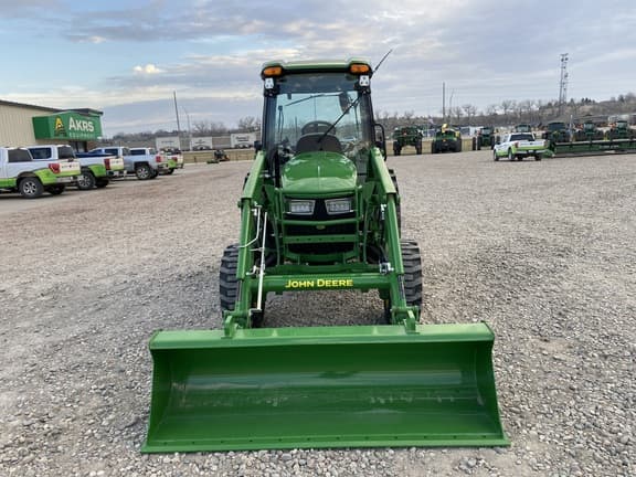 Image of John Deere 4066R equipment image 2