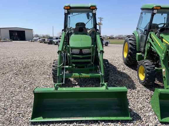 Image of John Deere 4066R equipment image 1