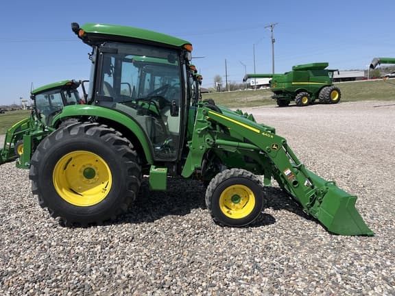 Image of John Deere 4066R equipment image 2