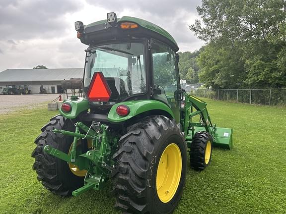 Image of John Deere 4066R equipment image 4