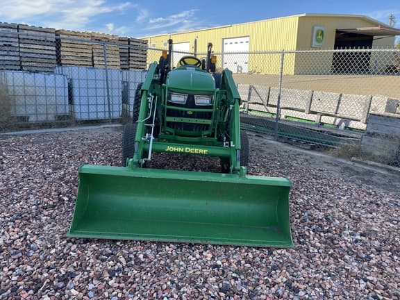 Image of John Deere 4066R equipment image 2