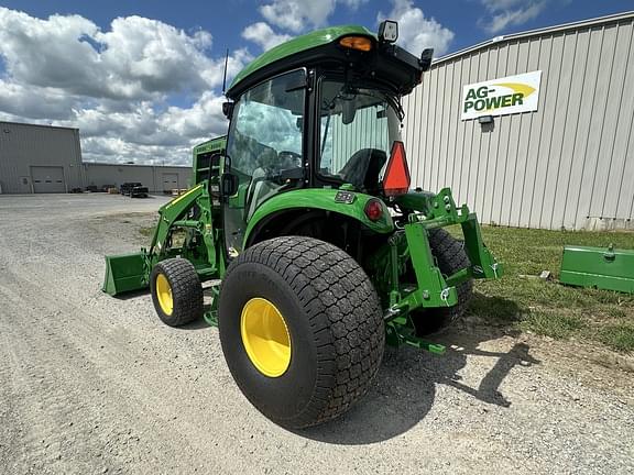 Image of John Deere 4066R equipment image 1