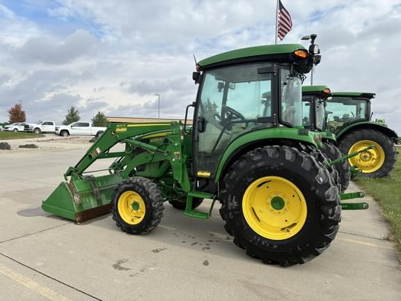 Image of John Deere 4066R equipment image 3