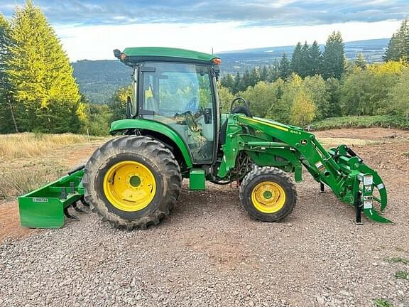 Image of John Deere 4066R equipment image 3
