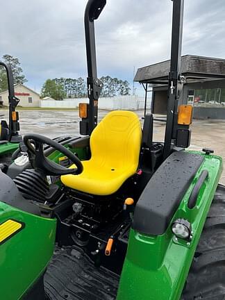 Image of John Deere 4066R equipment image 1