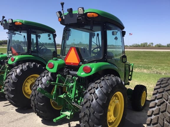 Image of John Deere 4066R equipment image 3