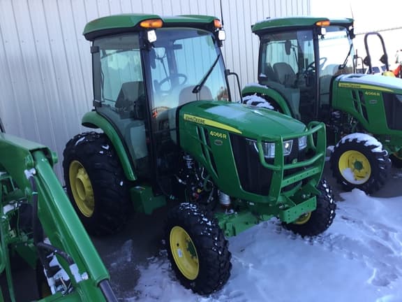 Image of John Deere 4066R equipment image 2