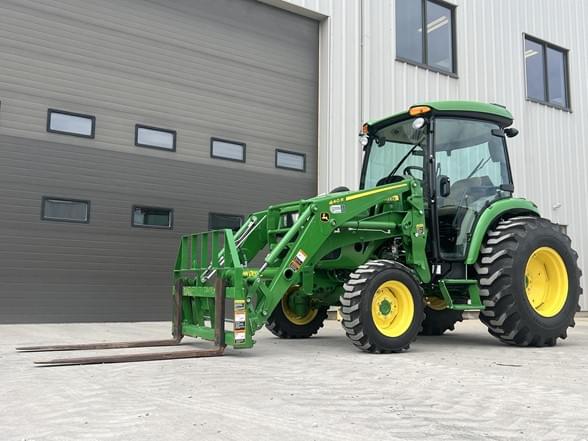 Image of John Deere 4066R equipment image 1