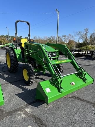 Image of John Deere 4066R Image 0