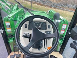 Main image John Deere 4066R 7