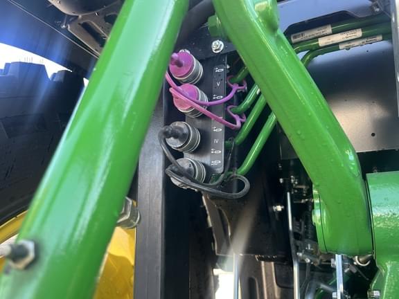 Image of John Deere 4075R equipment image 4