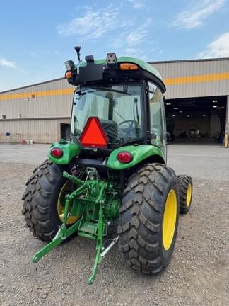Image of John Deere 4075R equipment image 2