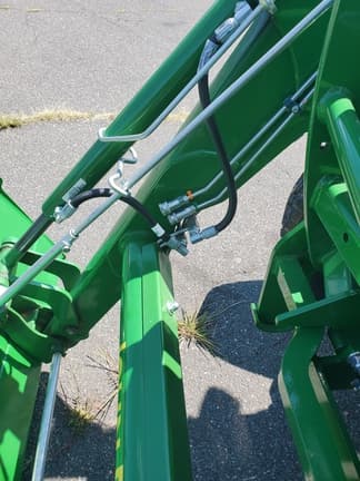 Image of John Deere 4075R equipment image 4
