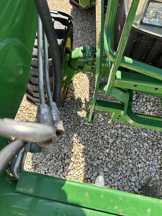 Image of John Deere 4075R equipment image 2