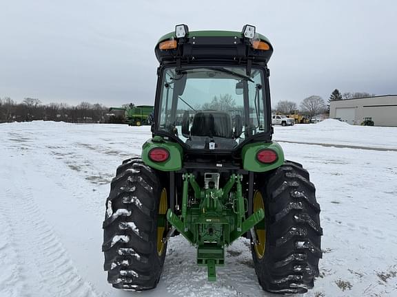 Image of John Deere 4075R equipment image 3